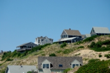 photo of Cape Cod beach houses perched along the bluffs near Corn Hill Beach in North Truro